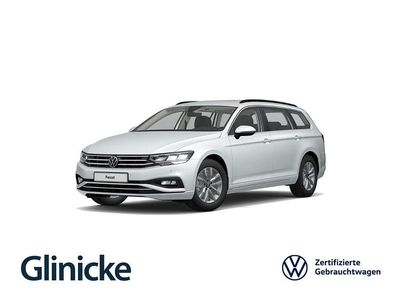 Weiß Gebraucht 2023 VW Passat Business Kombi | 25.833 € (Fairer Preis)