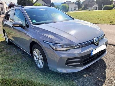 Gebraucht VW Golf VIII Life 150 PS (110 kW) 2025 Kombi