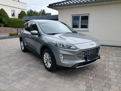 Gebraucht Ford Kuga Titanium 224 PS (164 kW) 2022 Grau SUV