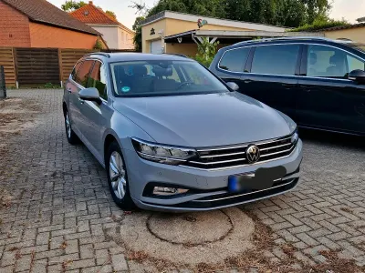 Gebraucht VW Passat Business 150 PS (110 kW) 2024 Grau Kombi