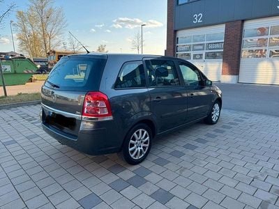 Gebraucht Opel Zafira 115 PS (84 kW) 2009 Grau Van / Kleinbus