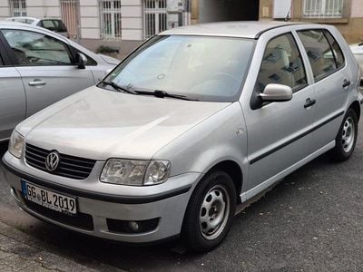 Silber Gebraucht 2000 VW Polo Highline Kleinwagen | 1.290 € (Fairer Preis)