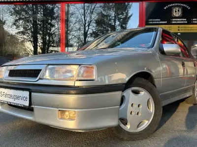 Gebraucht Opel Vectra 150 PS (110 kW) 1992 Silber Limousine