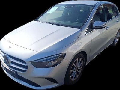 Usata Mercedes B200 Business 150 CV (110 kW) 2022 Argento Monovolume