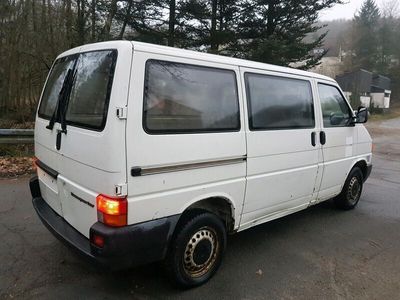 gebraucht VW T4 1.9 DIESEL MIT 330.000 KM MOTOR UND GETRIEBE TOP 1 HAND