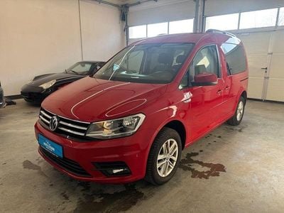 Rot Gebraucht 2016 VW Caddy Comfortline Van / Kleinbus | 11.480 € (Guter Preis)