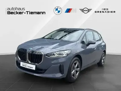 Gebraucht BMW 220 Active Tourer Efficient Dynamics 170 PS (125 kW) 2025 Sparkling kupfergrau Van / Kleinbus