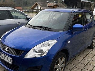 Usado Suzuki Swift Club 94 HP (69 kW) 2011 Azul Citadino