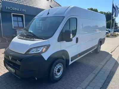 Gebraucht Peugeot Boxer 140 PS (102 kW) 2025 Kaolinweiß Van