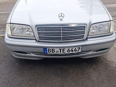 Mercedes C240
