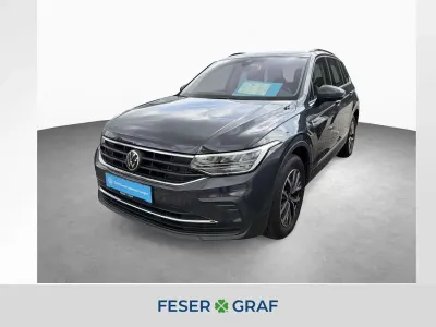Używany VW Tiguan Life 150 KM (110 kW) 2022 Szary SUV