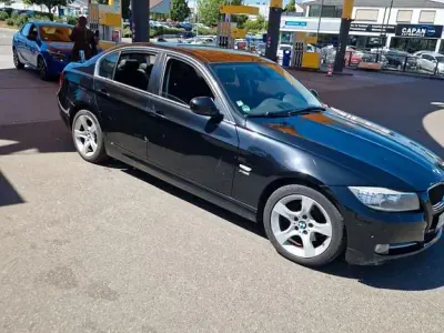Gebraucht BMW 320 Sport Line 184 PS (135 kW) 2011 Grau Limousine