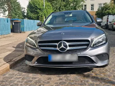 Gebraucht Mercedes C160 129 PS (94 kW) 2019 Grau Coupé