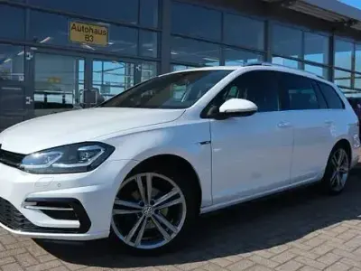 Second-hand VW Golf VII Highline 150 CP (110 kW) 2018 Alb Break