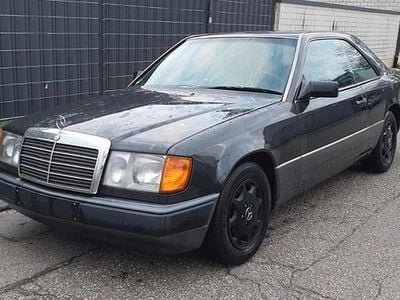 Gebraucht Mercedes E300 180 PS (132 kW) 1991 Schwarz Coupé