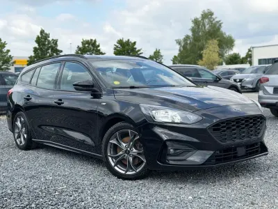 Gebraucht Ford Focus ST-Line 120 PS (88 kW) 2022 Schwarz Limousine