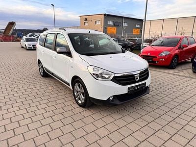 Gebraucht Dacia Lodgy Celebration 116 PS (85 kW) 2015 Weiß Van / Kleinbus