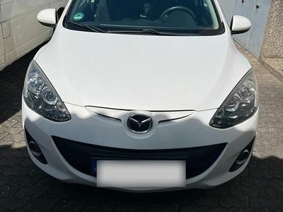Gebraucht Mazda 2 Inclusive 103 PS (75 kW) 2012 Weiß Kleinwagen