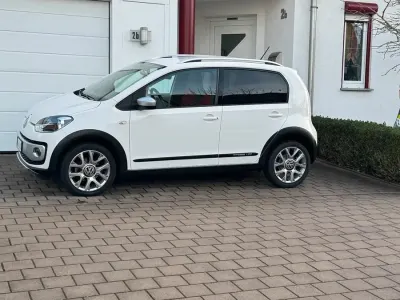 Gebraucht VW up! 75 PS (55 kW) 2014 Weiß Kleinwagen