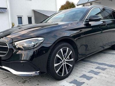 Gebraucht Mercedes E300 194 PS (142 kW) 2020 Schwarz Limousine