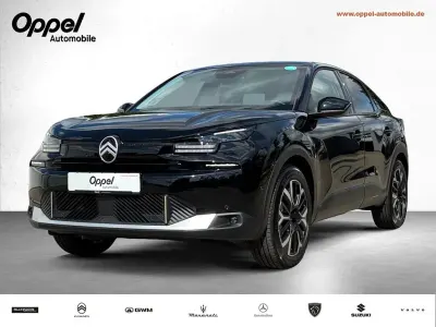 Używany Citroën e-C4 114 kW (156 KM) 2025 Czarny Sedan/Limuzyna