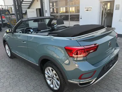Gebraucht VW T-Roc Cabriolet 116 PS (85 kW) 2024 Blau Cabrio
