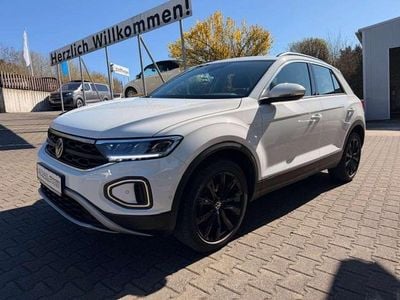 Second-hand VW T-Roc Life 116 CP (85 kW) 2023 Alb SUV
