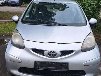 Gebraucht Toyota Aygo 68 PS (50 kW) 2006 Grau Kleinwagen