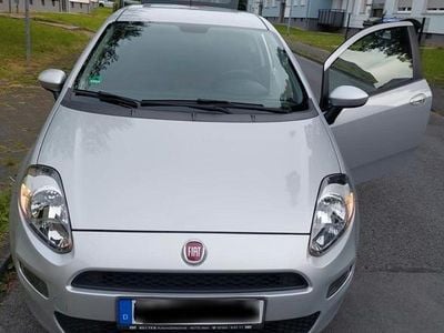Gebraucht Fiat Punto 84 PS (61 kW) 2013 Silber Kleinwagen