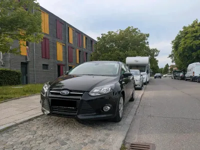 Używany Ford Focus 125 KM (91 kW) 2012 Czarny Hatchback