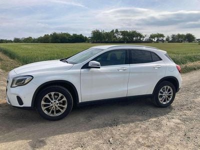 Mercedes GLA180