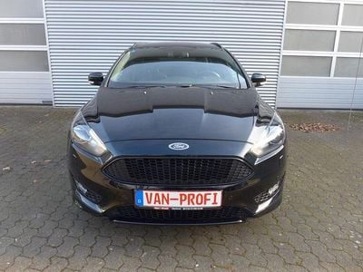 Schwarz Gebraucht 2018 Ford Focus ST-Line Kombi | 13.950 € (Guter Preis)