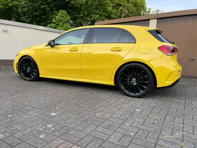 Używany Mercedes A250 AMG line 224 KM (164 kW) 2019 Żółty Sedan/Limuzyna