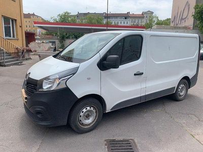 Second-hand Renault Trafic 95 CP (69 kW) 2019 Alb Monovolum