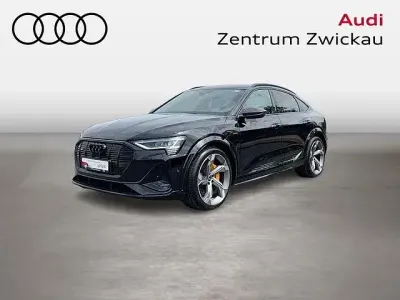 Gebraucht Audi e-tron Sportback Sport 369 kW (503 PS) 2022 Mythosschwarz metallic SUV