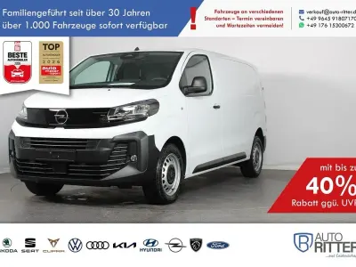 Neu Opel Vivaro-e Combi 120 PS (88 kW) 2026 Kaolinweiß Van / Kleinbus