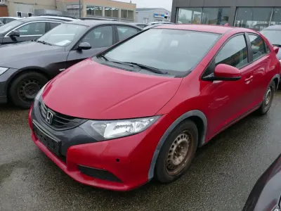 Gebraucht Honda Civic Comfort 99 PS (72 kW) 2012 Rot Limousine
