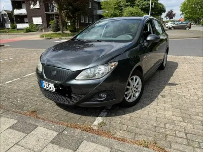 Gebraucht Seat Ibiza 75 PS (55 kW) 2011 Grau Limousine