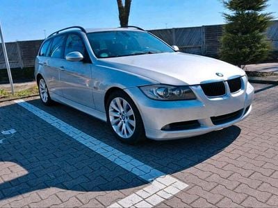 Second-hand BMW 320 143 CP (105 kW) 2007 Argintiu Berlinǎ