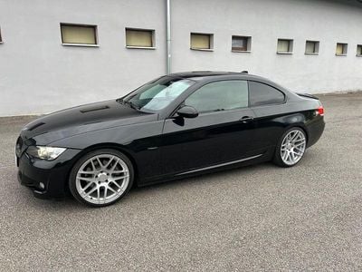 Usata BMW 330 Performance 272 CV (200 kW) 2008 Nero Coupé