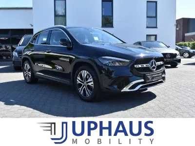 Gebraucht Mercedes GLA200 Progressive 163 PS (119 kW) 2025 Schwarz SUV