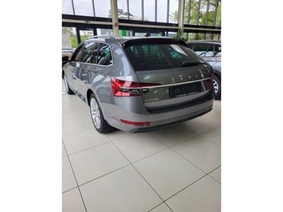 gebraucht Skoda Superb Combi Style 2.0 TDI *ABVERKAUFSAKTION* LP 56.645 €