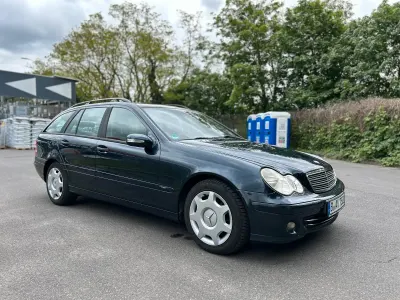 Gebraucht Mercedes C200 163 PS (119 kW) 2005 Blau Kombi