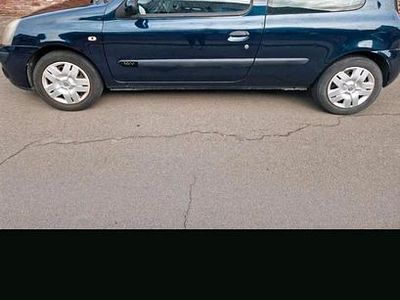 Gebraucht Renault Clio II 75 PS (55 kW) 2004 Grün Kleinwagen