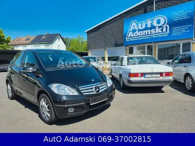 Gebraucht Mercedes A180 Avantgarde 116 PS (85 kW) 2011 Kosmosschwarz Kleinwagen