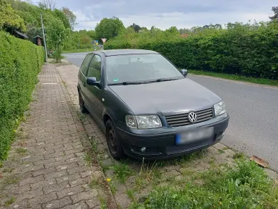 Brugt VW Polo 50 HK (36 kW) 2002 Grå Hatchback