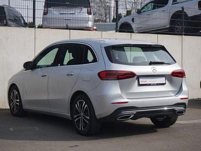 Usata Mercedes B220 190 CV (139 kW) 2019 Argento Monovolume