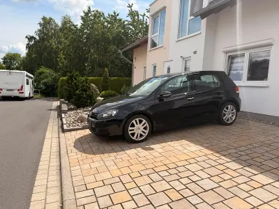 Gebraucht VW Golf VI Trendline 80 PS (58 kW) 2009 Schwarz Kleinwagen