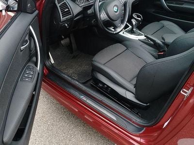 Second-hand BMW 135 Cabriolet Efficient Dynamics 306 CP (225 kW) 2013 Roșu Cabrio