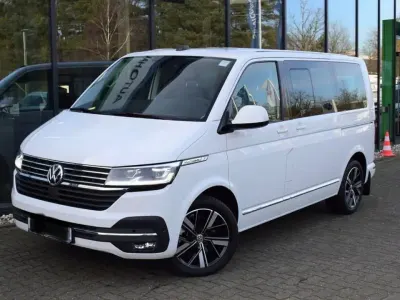 Gebraucht VW Multivan Highline 204 PS (150 kW) 2022 Weiß Van / Kleinbus